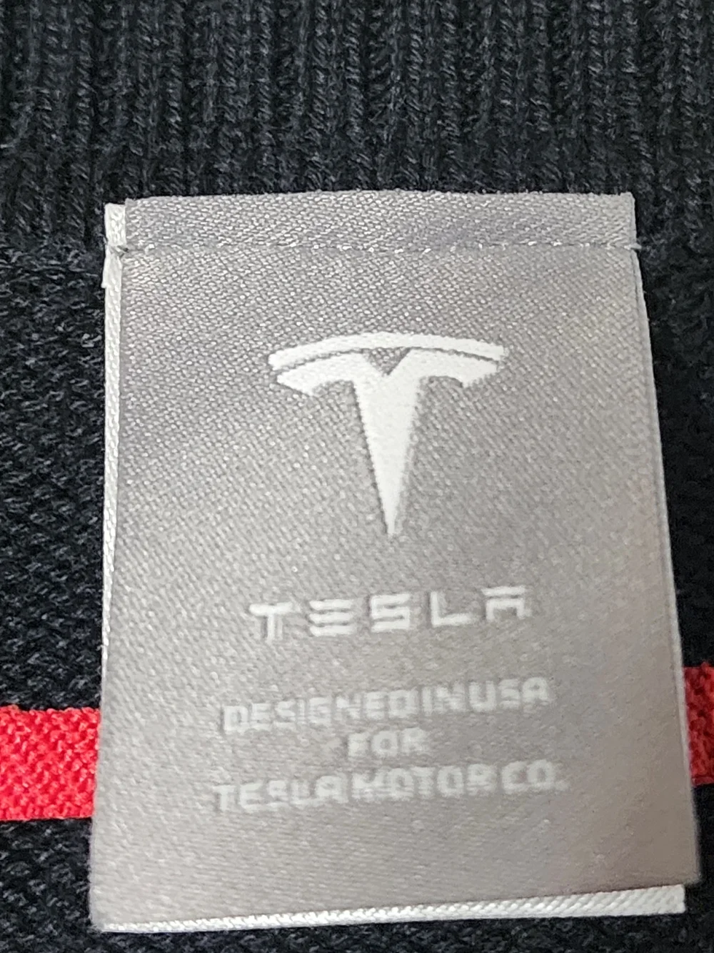 Tesla classic neck
